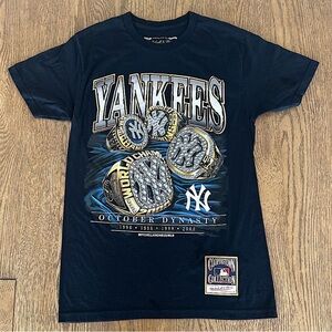 Mitchell & Ness Yankees October Dynasty Championship Rings Tee Small Cooperstown